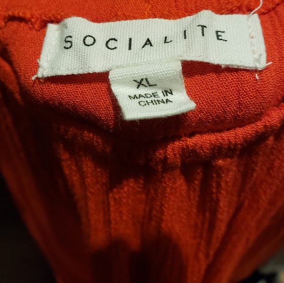 NWOT Socialite Off-the-Shoulder SplitBack Top - XL - Picture 4 of 4